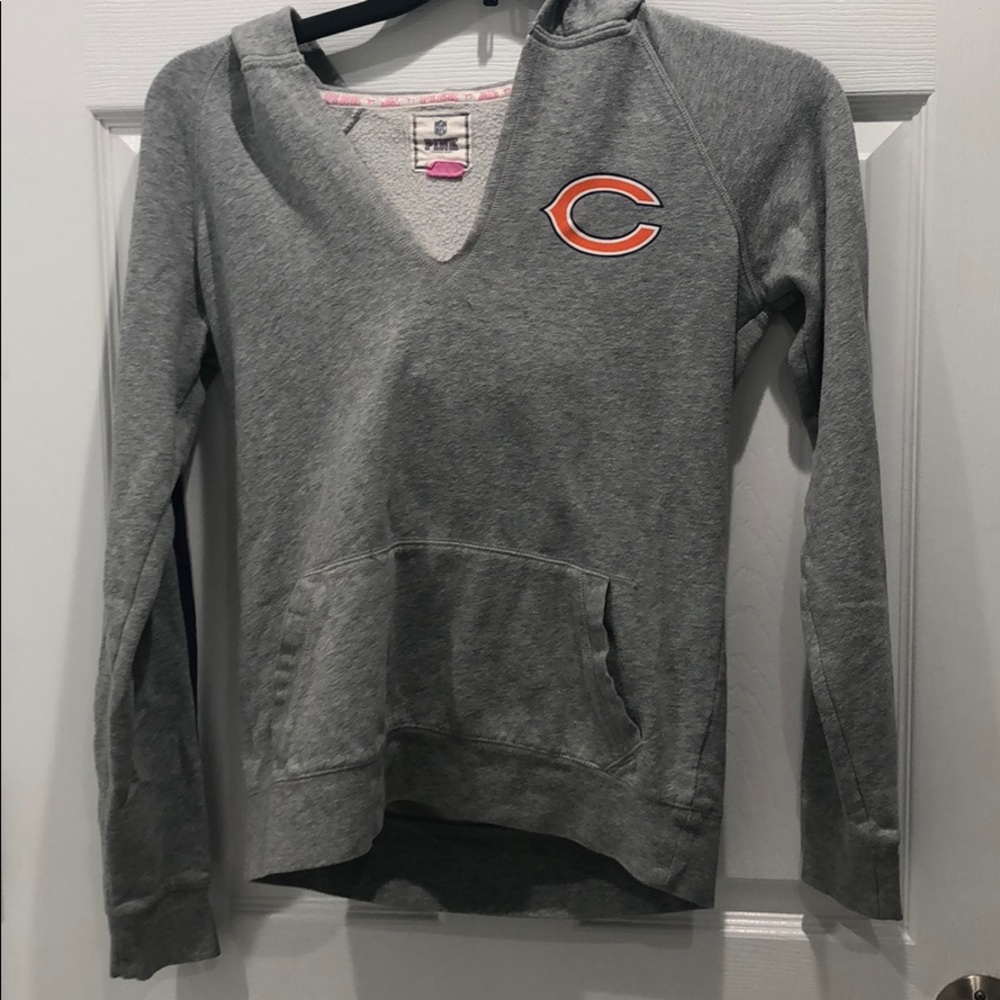 Chicago Bears hoodie.